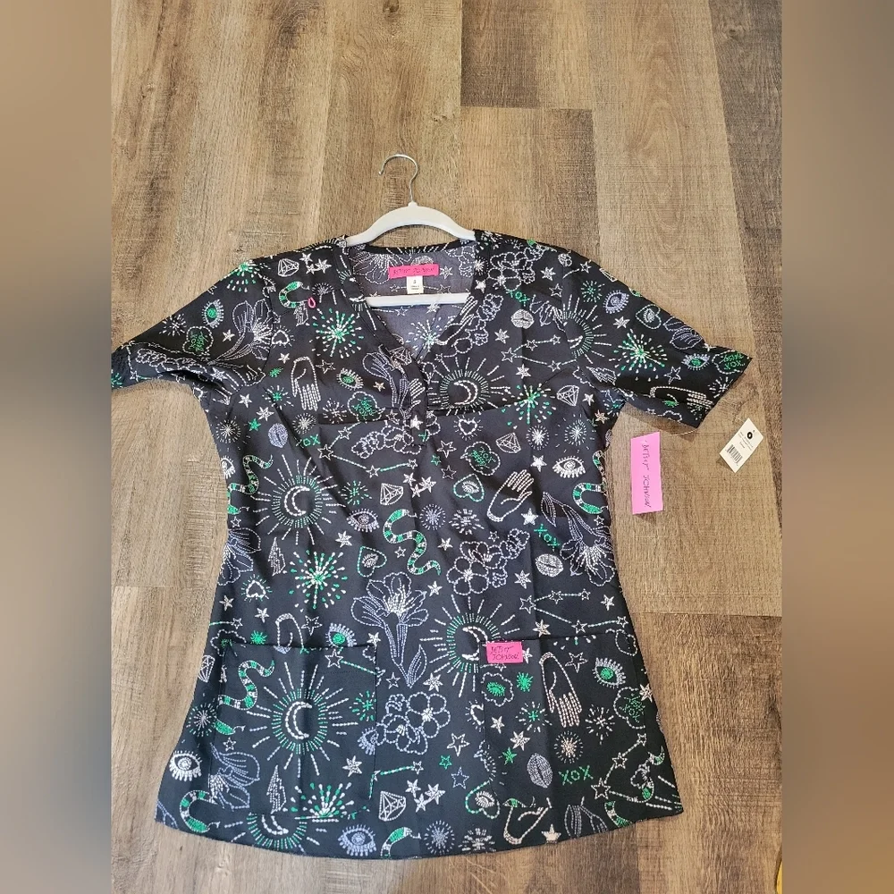 Women's Black Floral Top - Picture 11 of 12